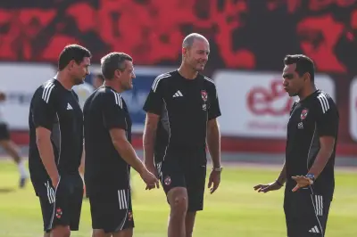 سيد عبد الحفيظ يرفض رحيل يوسف بلعمري عن الأهلي