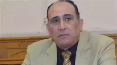 خبير اقتصادي: إدارة الدين العام والاستقرار النقدي أبرز أولويات المجموعة الاقتصادية