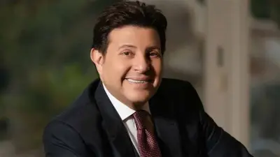 نادية مصطفى تكشف حقيقة صور هاني شاكر وتطورات حالته الصحية