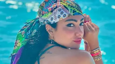 ميرهان حسين تشعل السوشيال ميديا بإطلالة حمراء جريئة من مهرجان هوليوود