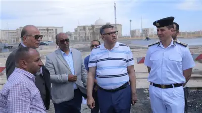 محافظ قنا يتفقد مشروعات المدينة الجديدة ويستمع لشكاوى المواطنين