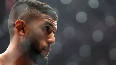 الأسطورة المغربية تحول مأساة شقيقه إلى وقود نحو المجد