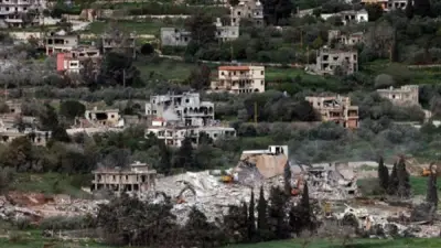 الاحتلال يفجر أحياء كاملة في بنت جبيل وجنوده يسرقون ممتلكات المدنيين