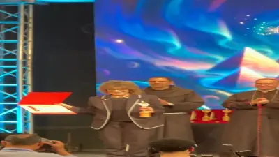 تكريم خالد الصاوي وسماح أنور ورياض الخولي بمهرجان المركز الكاثوليكي