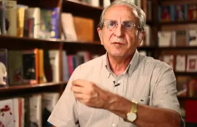 عيد ميلاد علي بدرخان.. قصة حبه وزواجه من سعاد حسني