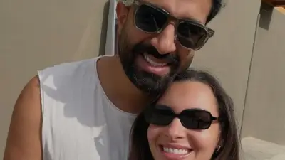 كارمن سليمان تشارك متابعيها إطلالة رومانسية مع زوجها مصطفى جاد