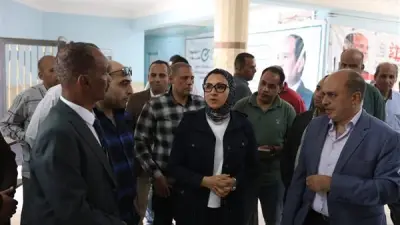 محافظ الوادي الجديد تتابع الخدمات الصحية بباريس وتوجه بإنشاء صيدلية