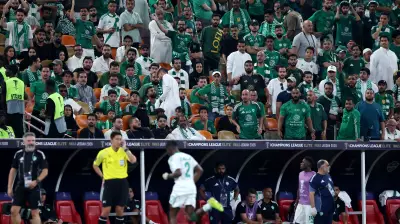 هوساوي يورط الأهلي بطرد جديد في نهائي النخبة أمام ماتشيدا