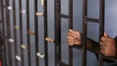 ضبط مدير مطعم بسوهاج بعد ظهور برص في وجبة طعام