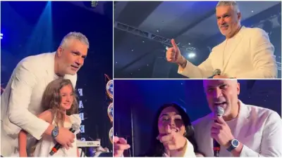 طفلة ومعجبة يفاجئان فارس كرم في حفله بالمكسيك