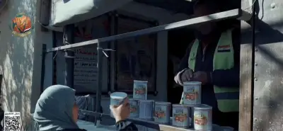 اللجنة المصرية توزع نصف مليون عبوة حليب لتخفيف معاناة الأطفال في غزة