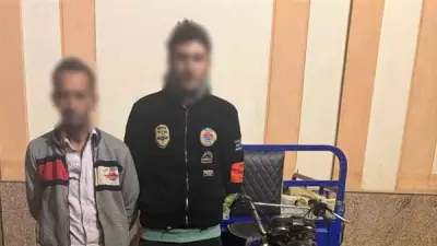 مقتل مسنة على يد نجلها بالإسماعيلية بسبب الشعوذة.. ضبط عاطلين سرقا حقيبة من مسجد بالسويس