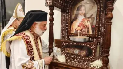 الأنبا باسيليوس يترأس قداس استقبال ذخائر القديسة تريزا الطفل يسوع بالمنيا