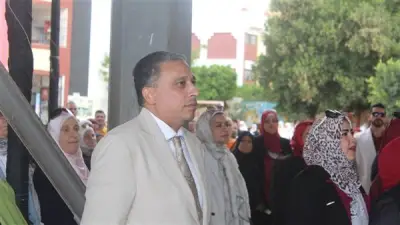 مدير تعليم الجيزة يتفقد انتظام الدراسة بمدارس الهرم ويشيد بالأنشطة