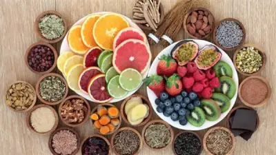 علاج التوتر بدون أدوية: خطة يوم كامل من مطبخك لتهدئة الأعصاب