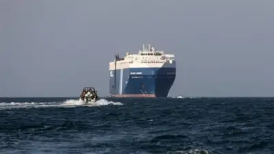 منى صفوان تستبعد فرض الحوثيين رسوما على السفن في باب المندب حاليا