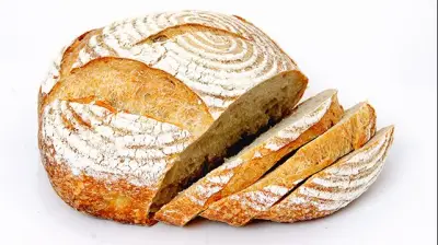 رغم فوائده.. ماذا يحدث لجسمك عند تناول خبز الساوردو؟