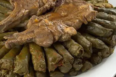 طريقة عمل محشي ورق العنب بالريش خطوة بخطوة من الشيف ساندرا مكاري