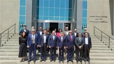 اقتصادية قناة السويس تبحث مع السفير الصيني فرص الاستثمار بالموانئ والمناطق الصناعية