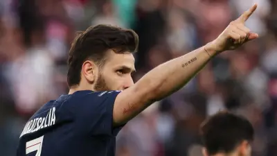 والد كفاراتسخيليا يرد على عرض آرسنال ويؤكد بقاء نجله في باريس سان جيرمان