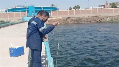 مياه سوهاج تعيد تشغيل محطة ناصر النقالي بعد احتواء بقعة سولار بنهر النيل