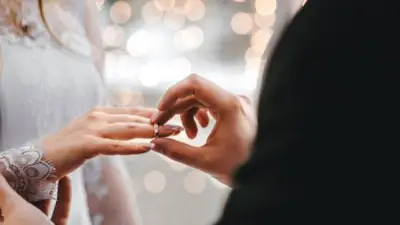 هل عدم الزواج بعد وفاة الزوج بر ووفاء؟ الإفتاء تجيب