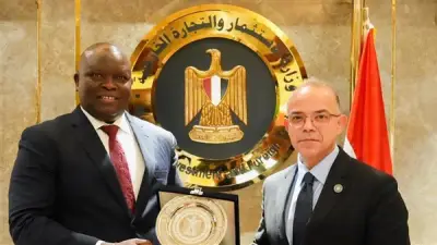 وزير الاستثمار يبحث مع نظيره الجنوب سوداني تعزيز التعاون الاقتصادي المشترك