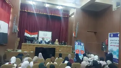 مجمع إعلام قنا يناقش دور الإعلام في تعزيز الوعي الرقمي بين الشباب