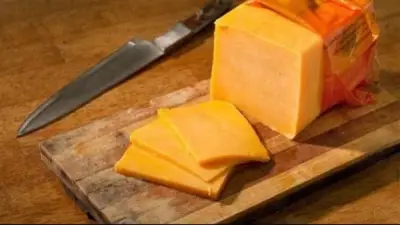 فوائد الجبن الشيدر: يقوي العظام ويعزز صحة القلب والمناعة