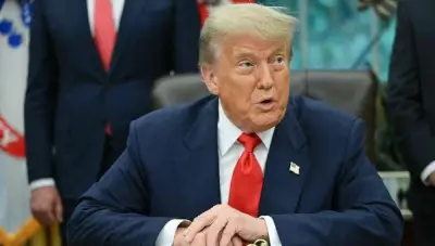 ترامب يطالب إيران بتقديم ضمانات بعدم امتلاك سلاح نووي