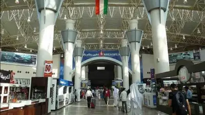 تصعيد إيراني خطير: حريق يندلع في مطار الكويت الدولي بعد استهدافه بطائرات مسيرة