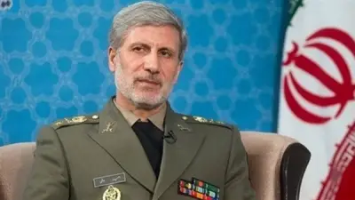 قائد الجيش الإيراني يحذر: لا نجاة للأعداء في حال تنفيذ عملية برية