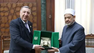 رئيس المحكمة الدستورية يشيد بدور الأزهر في مكافحة التطرف وتعزيز السلام المجتمعي