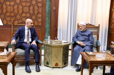 شيخ الأزهر يدعو لبناء استراتيجية تعليمية تراعي طبيعة مجتمعاتنا العربية والشرقية