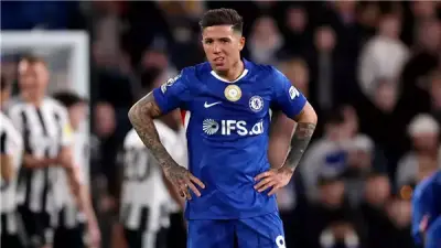 ريال مدريد يستعد للتضحية بكامافينجا لتعزيز صفوفه بإنزو فرنانديز الصيف المقبل