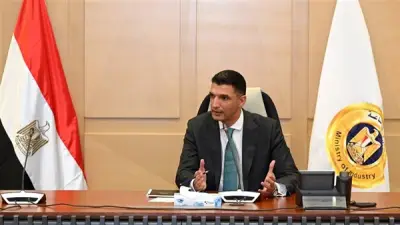 وزير الصناعة يؤكد أولوية القطاع الصناعي في إمدادات الطاقة ويدعو لتمكين القطاع الخاص