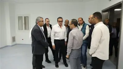 وزير الصحة يتفقد مجمع المعامل المركزية ببدر ومستشفى العبور للوقوف على معدلات الإنجاز