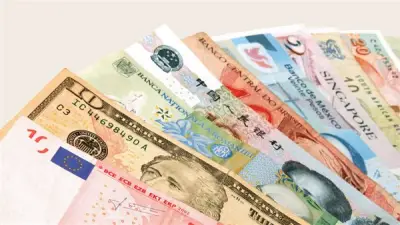 تباين أسعار العملات الأجنبية والعربية أمام الجنيه في بنك القاهرة اليوم السبت