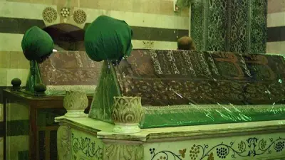 ضريح صلاح الدين الأيوبي في دمشق: شاهد خالد على تاريخ القائد الذي حرر القدس