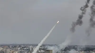 الجبهة الداخلية الإسرائيلية تعلن رصد إطلاق صواريخ إيرانية وتوجه سكانها للملاجئ