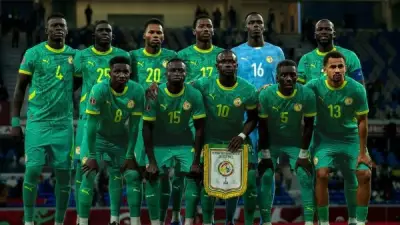 نجم جنوب أفريقيا السابق يتهم الكاف بالظلم للسنغال بعد سحب كأس الأمم الأفريقية