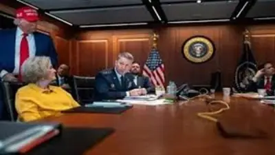 ترامب يتابع مهمة إنقاذ الطيار الأمريكي من غرفة العمليات في البيت الأبيض