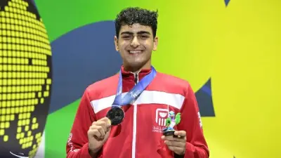 وزير الرياضة يهنئ عبدالرحمن طلبه بفضية سلاح الشيش في بطولة العالم