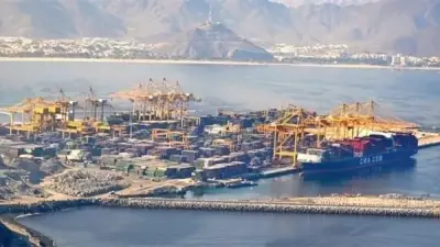 إمارة الشارقة تعلن تعاملها مع حادث استهدف ميناء خورفكان ومصر تدين الاعتداء على سفارة الإمارات