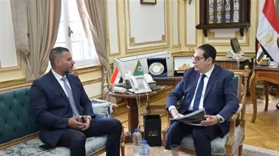 جامعة القاهرة تبحث تعزيز التعاون مع البورصة لنشر الثقافة المالية والاستثمارية