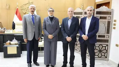 محافظ الوادي الجديد تبحث دعم إنشاء معامل تكنولوجية بالمدارس مع شركة فوسفات مصر