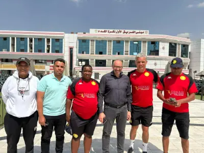 حازم إمام يصطدم مع مارك فيش في جولة داخل نادي الزمالك وسط توترات