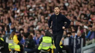 تشابي ألونسو يستعد لتدريب ليفربول أو مانشستر سيتي في البريميرليج