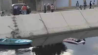 العناية الإلهية تنقذ سيدتين من الغرق بعد سقوط سيارتهما في ترعة المنصورية بالجيزة