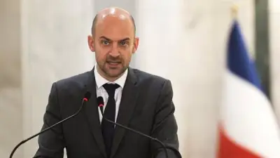 فرنسا تعارض بشدة الهجمات على البنى التحتية المدنية وتأمل ألا ينفذ ترامب تهديداته ضد إيران